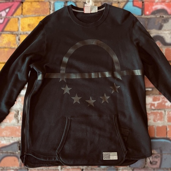 Nike Other - Nike Air Pivot V3 Black on Black Long Sleeve Crew Neck Sweatshirt Size XXL